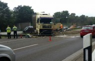 Köln: Κυκλοφοριακό χάος μετά από ατύχημα με φορτηγό που διαπέρασε προστατευτικό κιγκλίδωμα