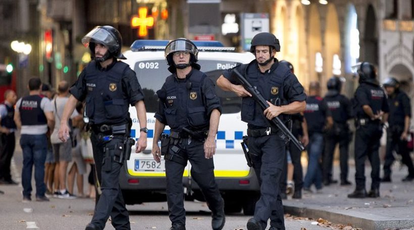 Ο πυρήνας τζιχαντιστών που χτύπησε την Καταλονία, έχει εξαρθρωθεί, λέει ο υπουργός Εσωτερικών