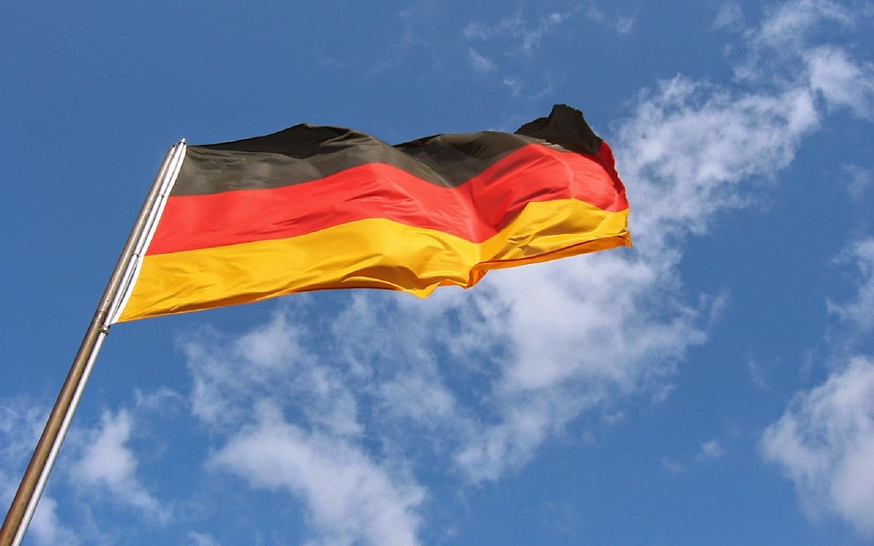 Γερμανία: Η χώρα όπου πληρώνεις για τις καταθέσεις σου