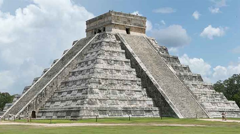 Κρυφό τούνελ κάτω από πυραμίδα 1.000 ετών ξεκλειδώνει τα μυστικά των Μάγια