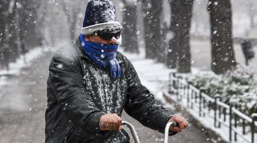 Φαινόμενο «Μόσχα-Παρίσι»: Η Ευρώπη αντιμέτωπη με κύμα σιβηρικού ψύχους