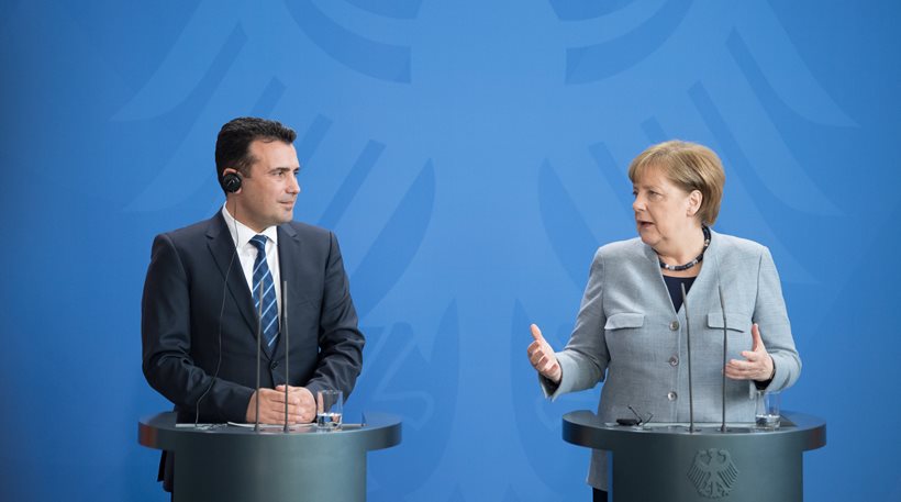 Μέρκελ σε Ζάεφ: Καλωσορίζω στο Βερολίνο τον Μακεδόνα πρωθυπουργό