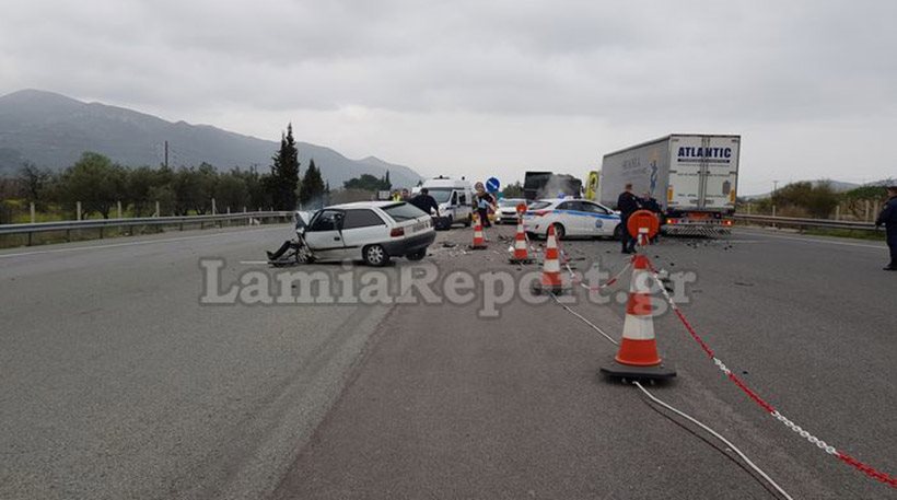 Επεισοδιακή καταδίωξη στην Αθηνών - Λαμίας: Οδηγός εμβόλισε περιπολικά και πήγαινε ανάποδα στην εθνική