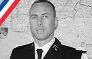 Επίθεση στην Γαλλία: Υπέκυψε ο αστυνομικός που πήρε τη θέση των ομήρων