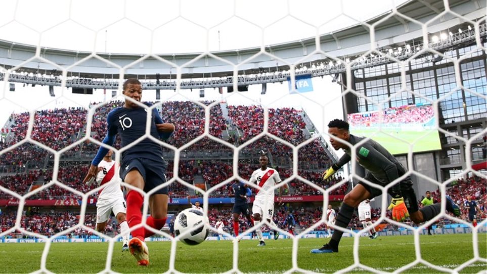 Γαλλία-Περού 1-0: Νίκησε, δεν έπεισε, αλλά προκρίθηκε