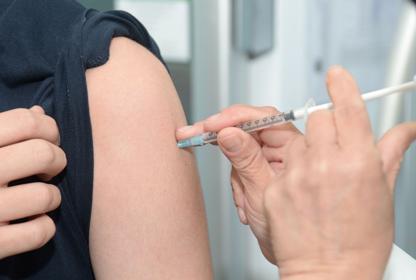 Γερμανία: Η ιατρική κοινότητα πιέζει για εμβολιασμούς παιδιών