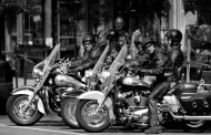 Βερολίνο: Ρώσοι μοτοσικλετιστές για την επέτειο νίκης της Σοβιετικής Ένωσης στο Β΄Παγκόσμιο Πόλεμο
