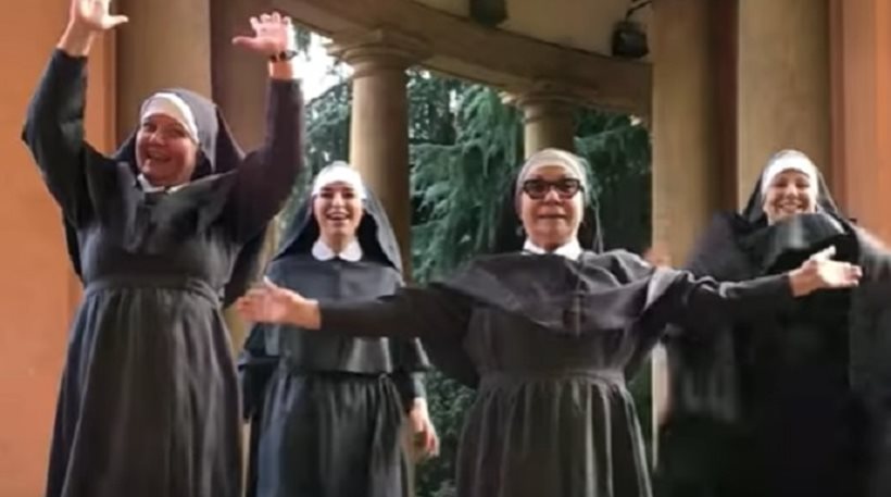 Βίντεο: Kαλόγριες τρολάρουν το τραγούδι της Ιταλίας στη Γιουροβίζιον και γίνονται viral!