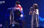 Eurovision – Τελικός: Κατέβασε το παντελόνι του και έδειξε τα οπίσθια του πάνω στη σκηνή!