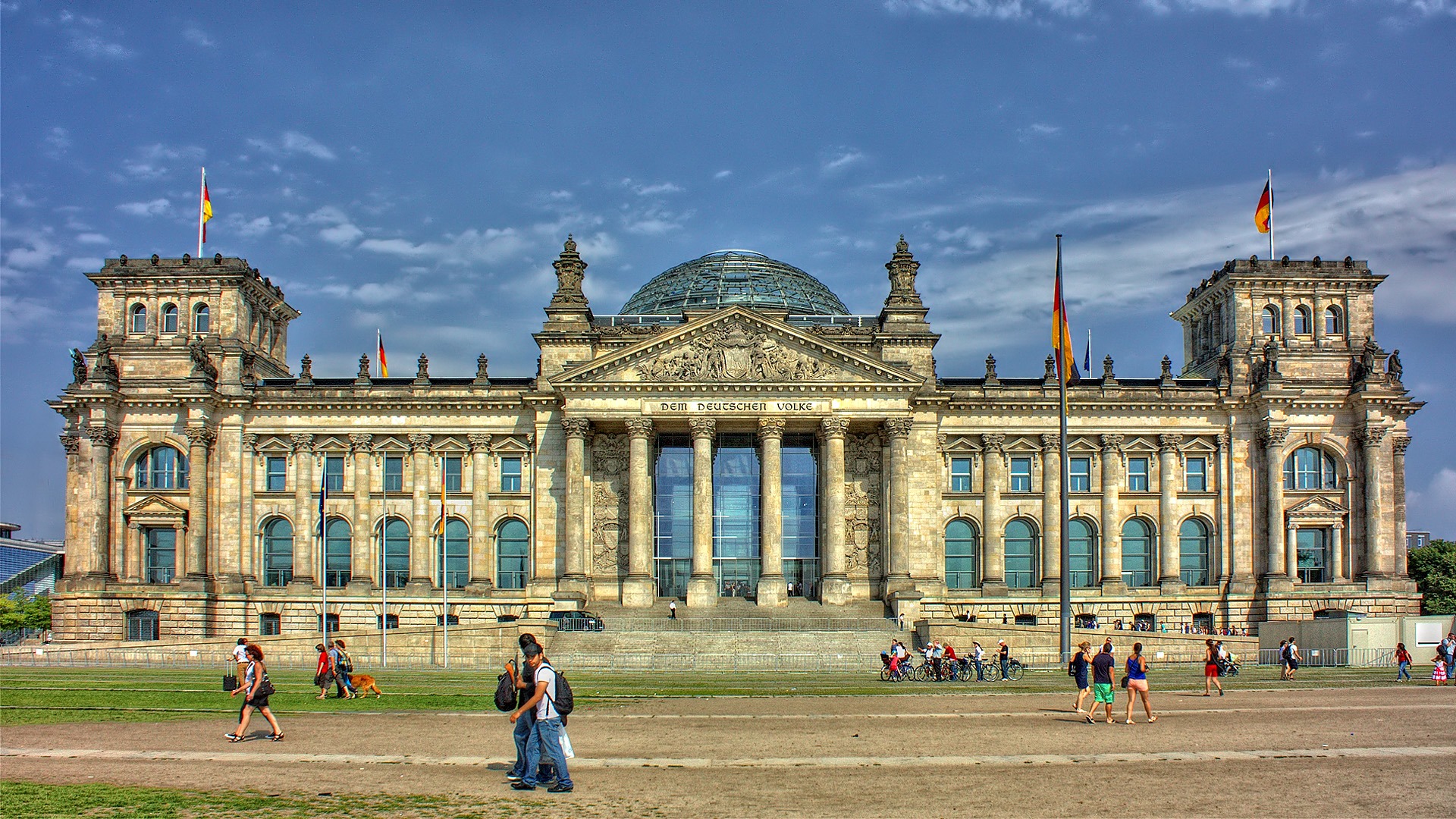 Βερολίνο: Όλα όσα πρέπει να ξέρεις για την πιο κουλ πόλη, από τον Νίκο Κοκλώνη