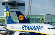 Η Ryanair διακόπτει τις εσωτερικές πτήσεις στην Ελλάδα - Διατηρεί μόνο πτήσεις για Μύκονο, Σαντορίνη και Θεσσαλονίκη