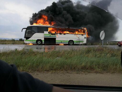 Έβρος: Κεραυνός χτύπησε λεωφορείο γεμάτο επιβάτες - Σοκαριστικές εικόνες