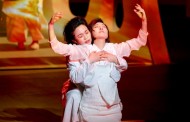 Οι «Τρωάδες» γίνονται κορεατική όπερα με έναν άνδρα να υποδύεται την «Ωραία Ελένη»